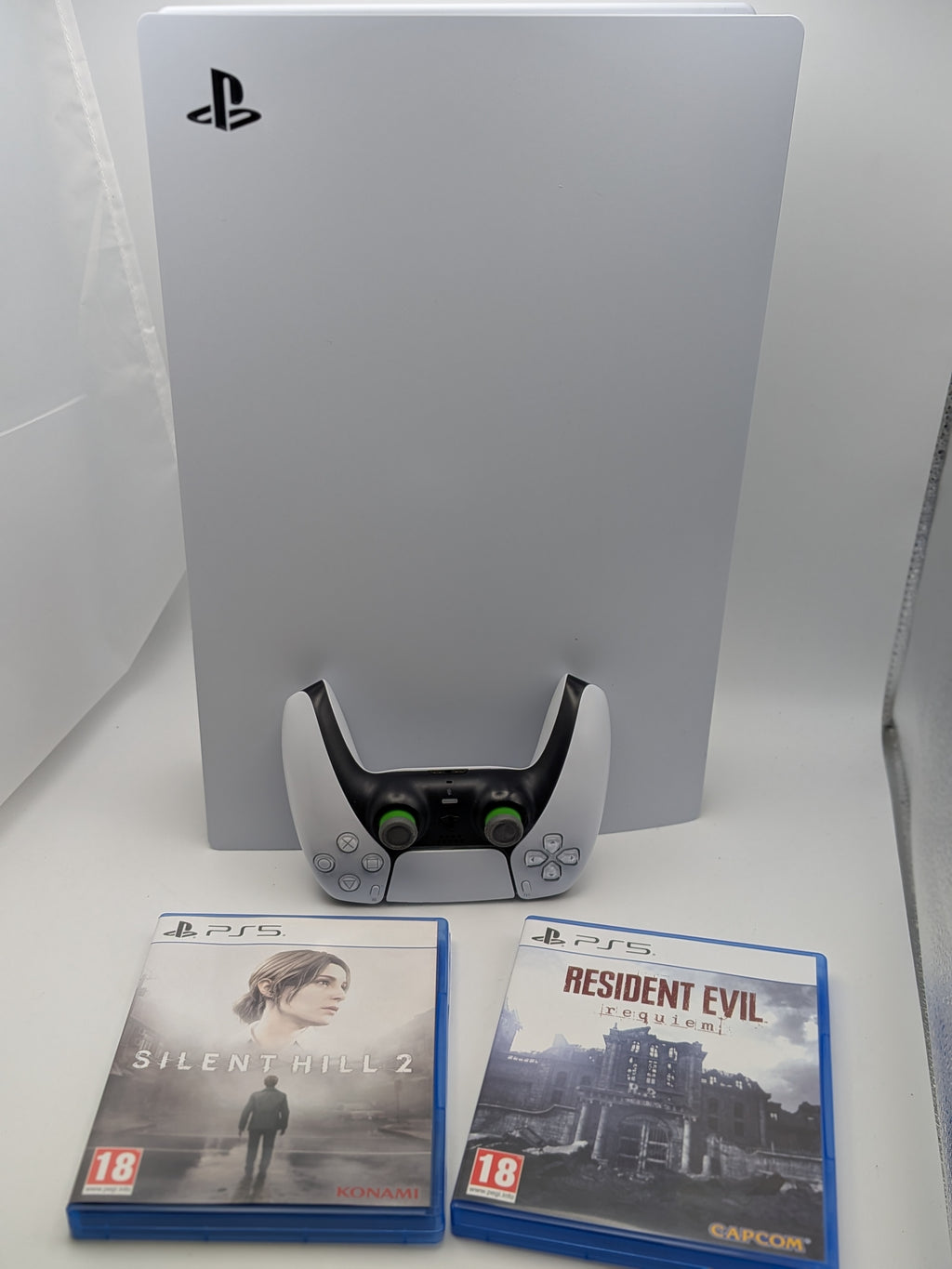 Sony Playstation 5 Disc Bundle, 825GB, White, Grade B