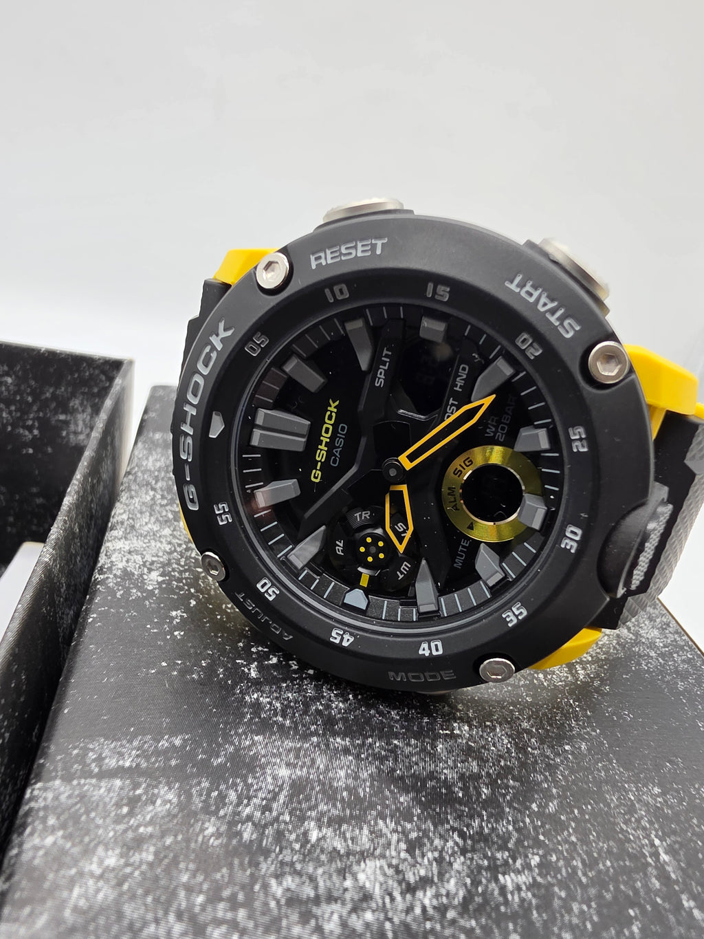 Casio G-Shock GA-2000-1A9ER Watch Yellow, Grade B