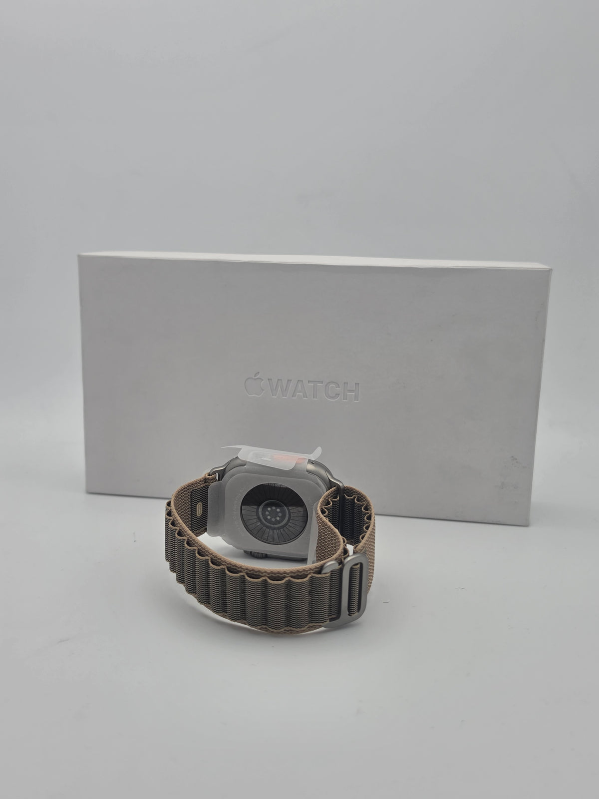 Apple Watch Ultra 4 49MM, Natural Titanium Desert, Grade A