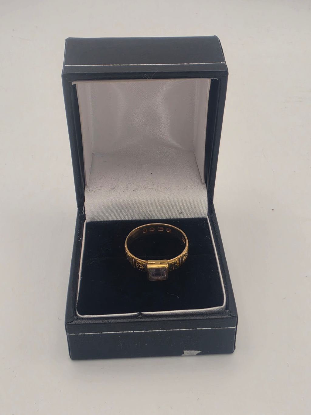 18ct Bezel-Set Square Gemstone Ring, Size N, 2.72g