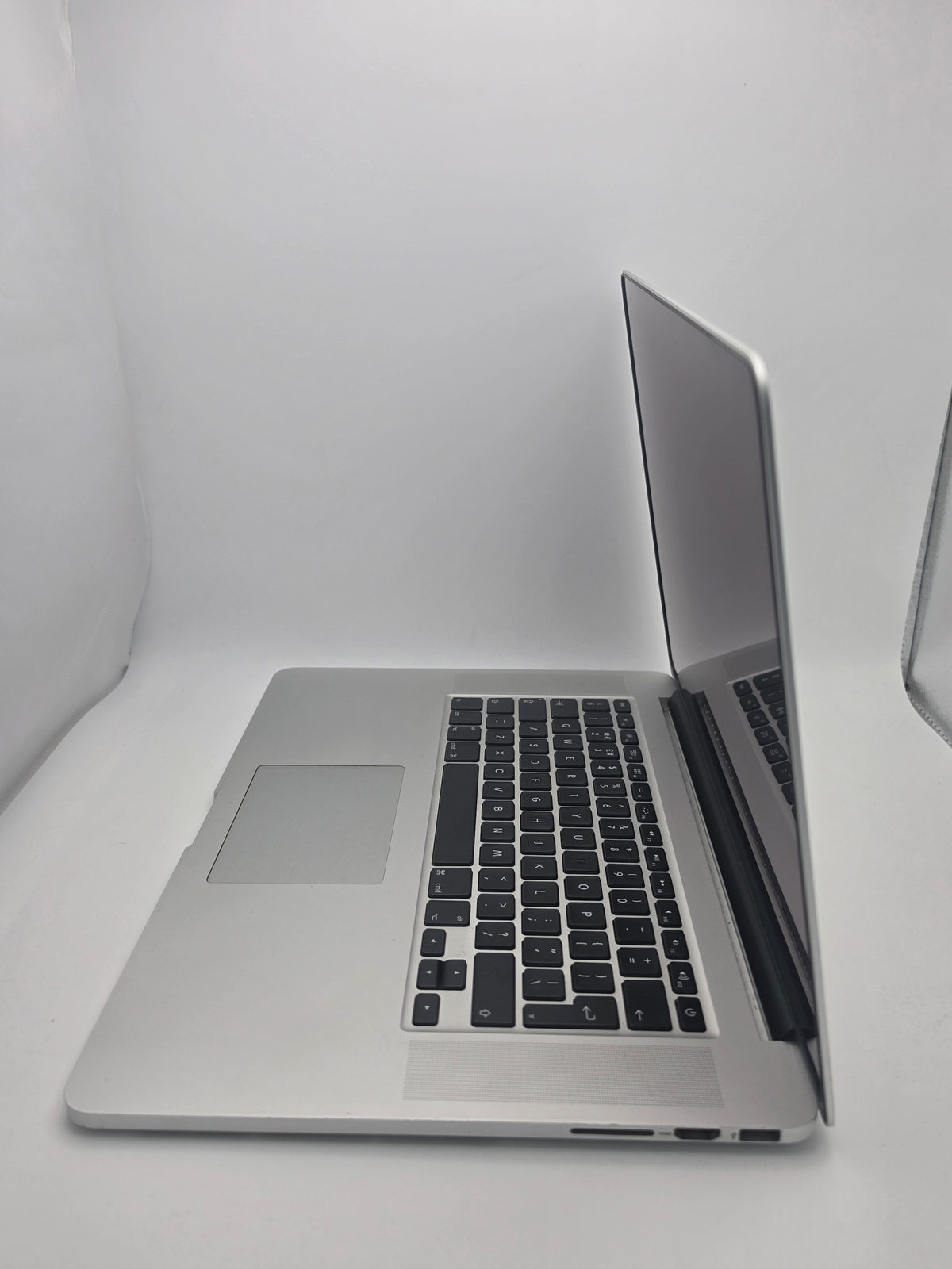 Macbook Pro 15" Mid 2014 512GB, Silver, Grade B