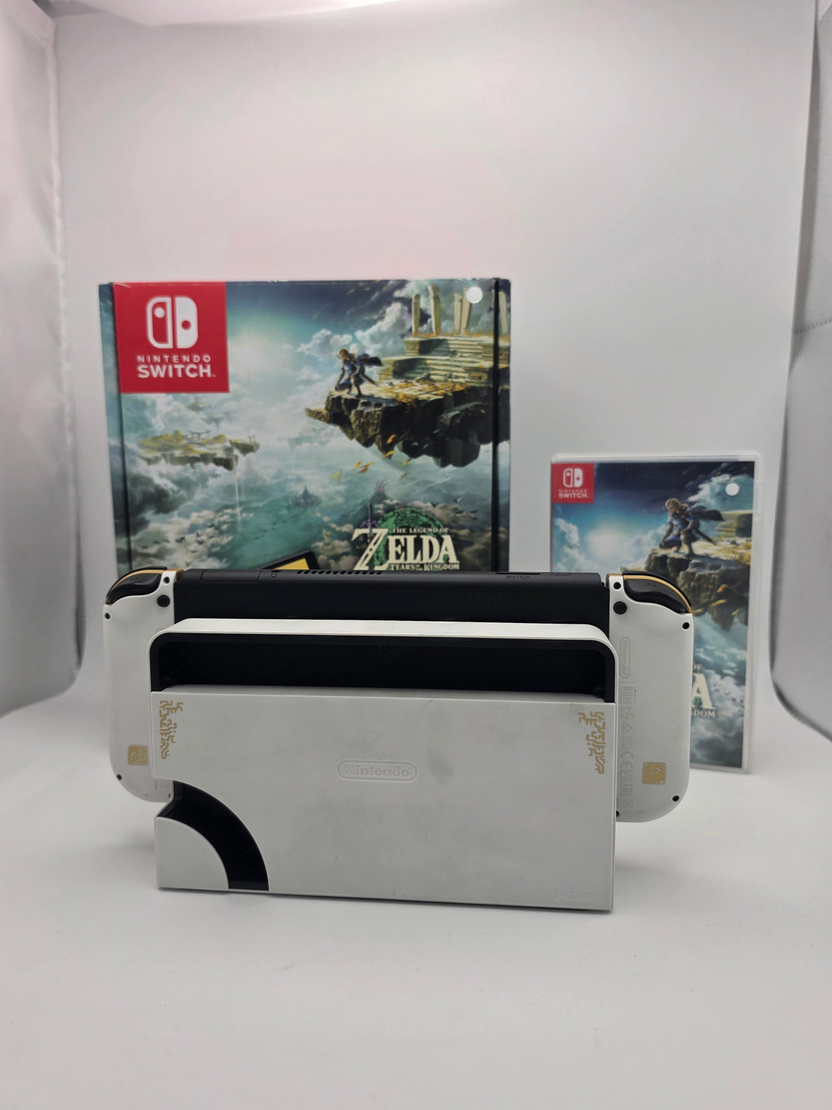 Nintendo Switch OLED Zelda Edition 64GB Gold, Grade B