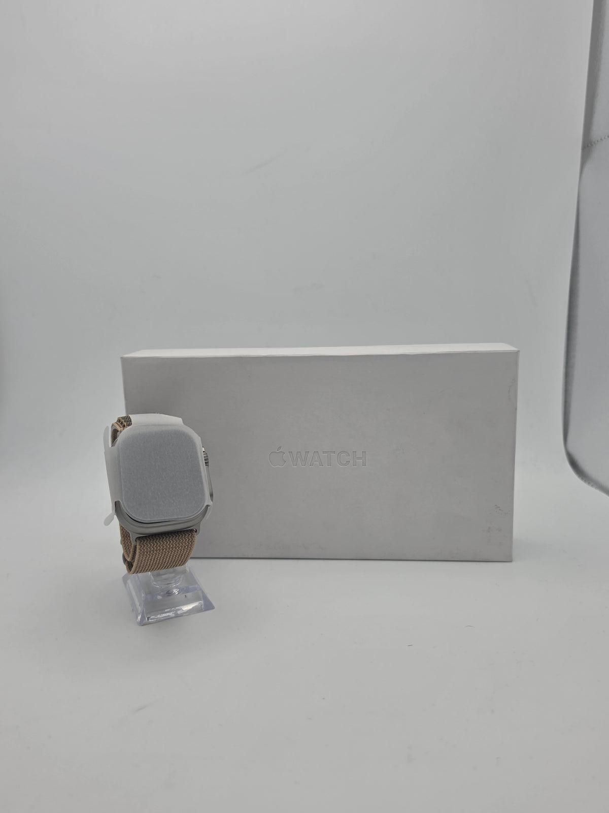 Apple Watch Ultra 4 49MM, Natural Titanium Desert, Grade A