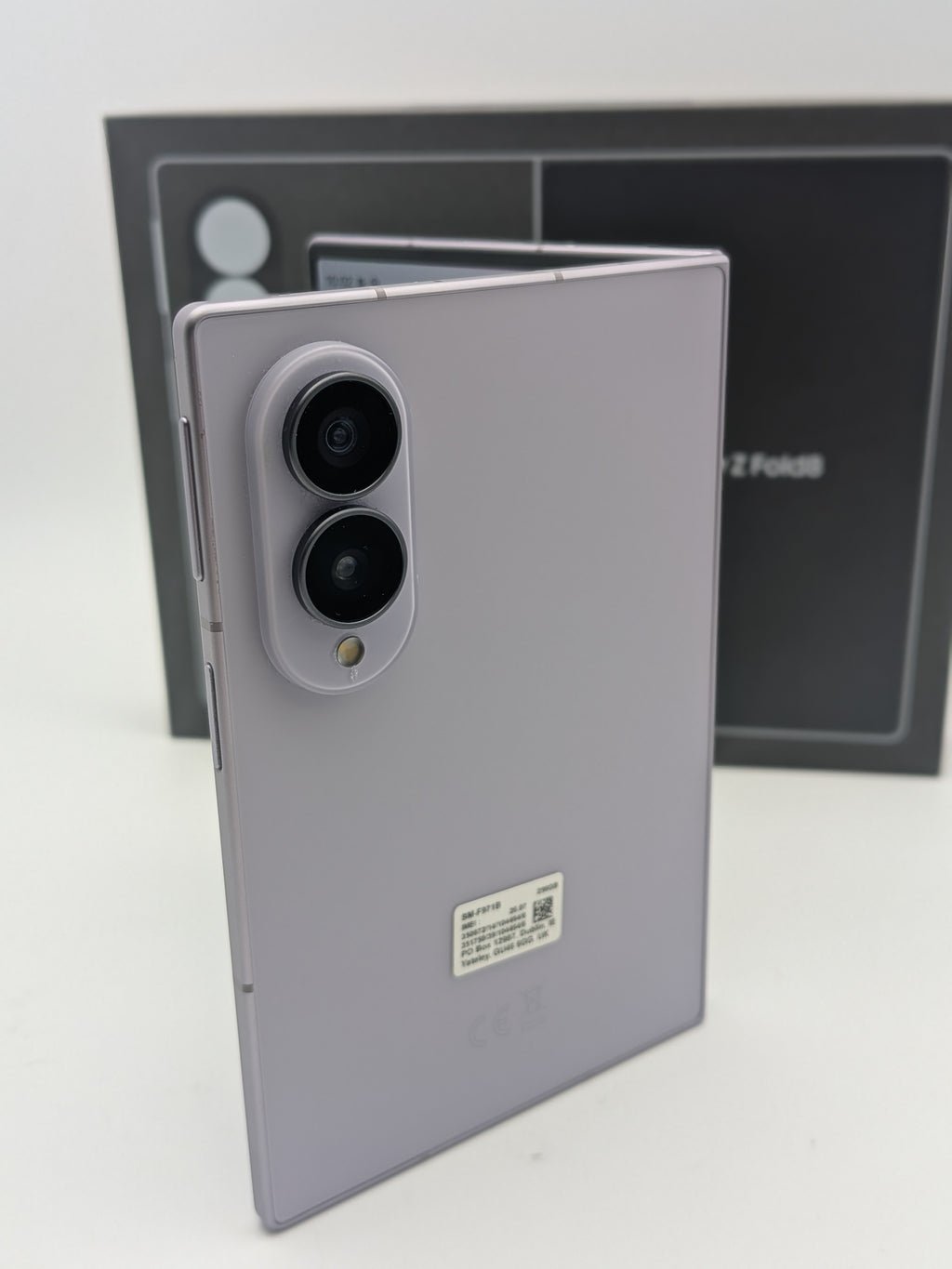 Samsung Galaxy Z Fold 8 256GB Lavender, Grade A