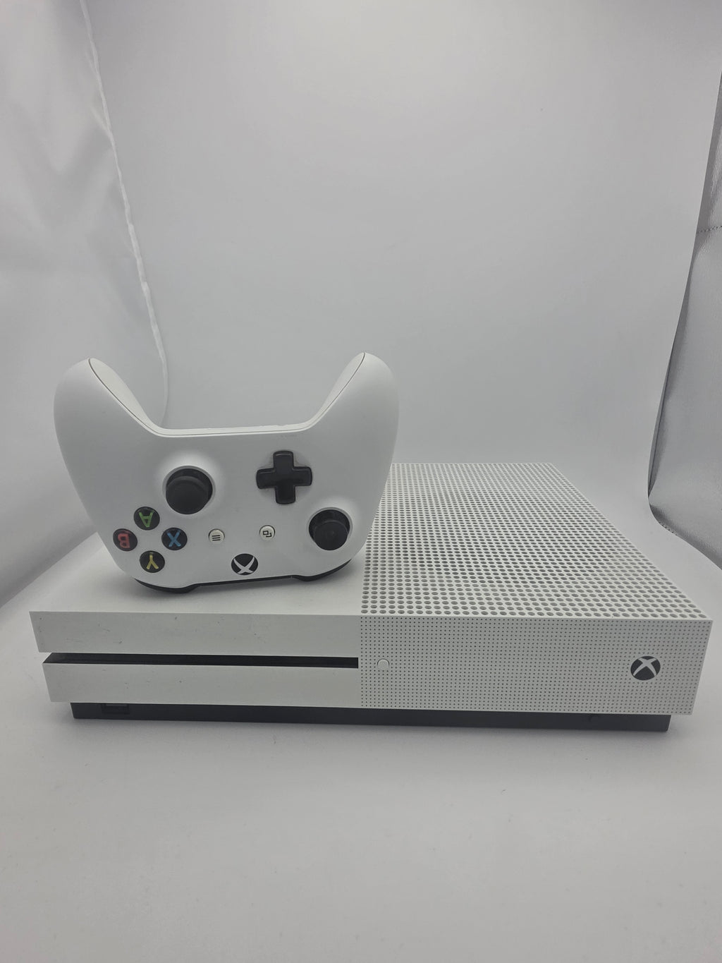 Microsoft Xbox One S 500GB White, Grade B