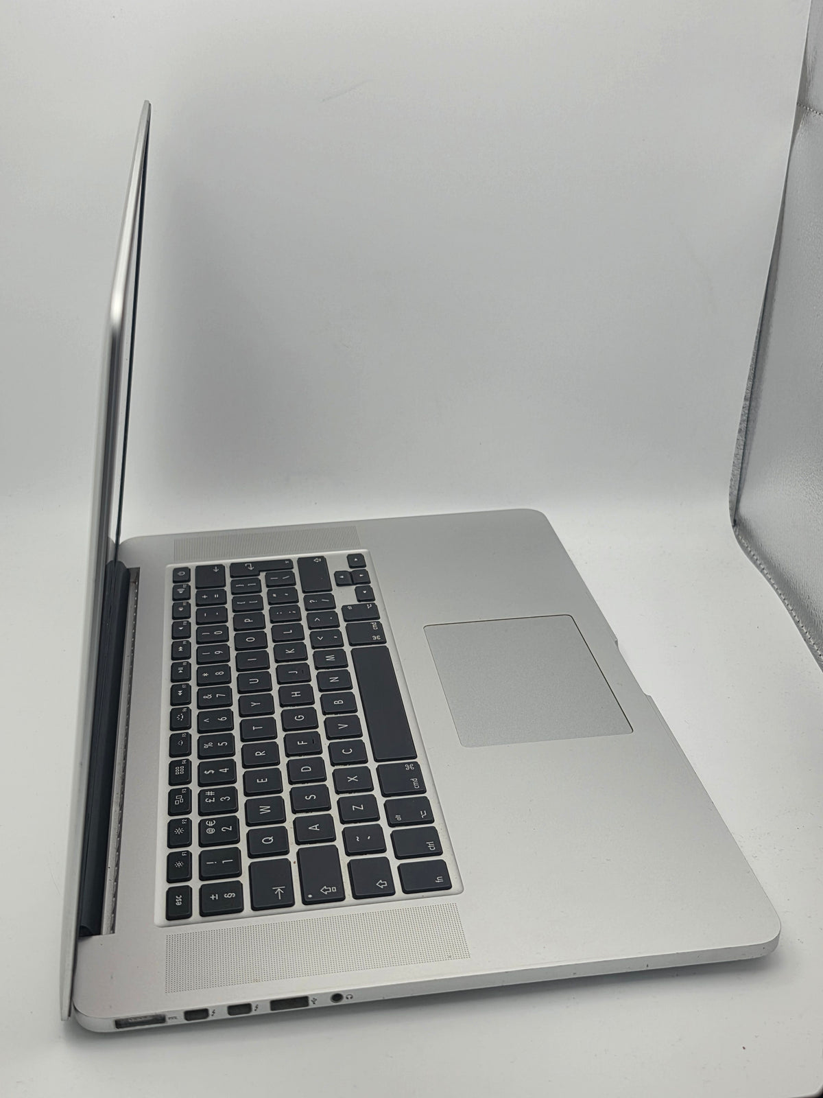 Macbook Pro 15" Mid 2014 512GB, Silver, Grade B