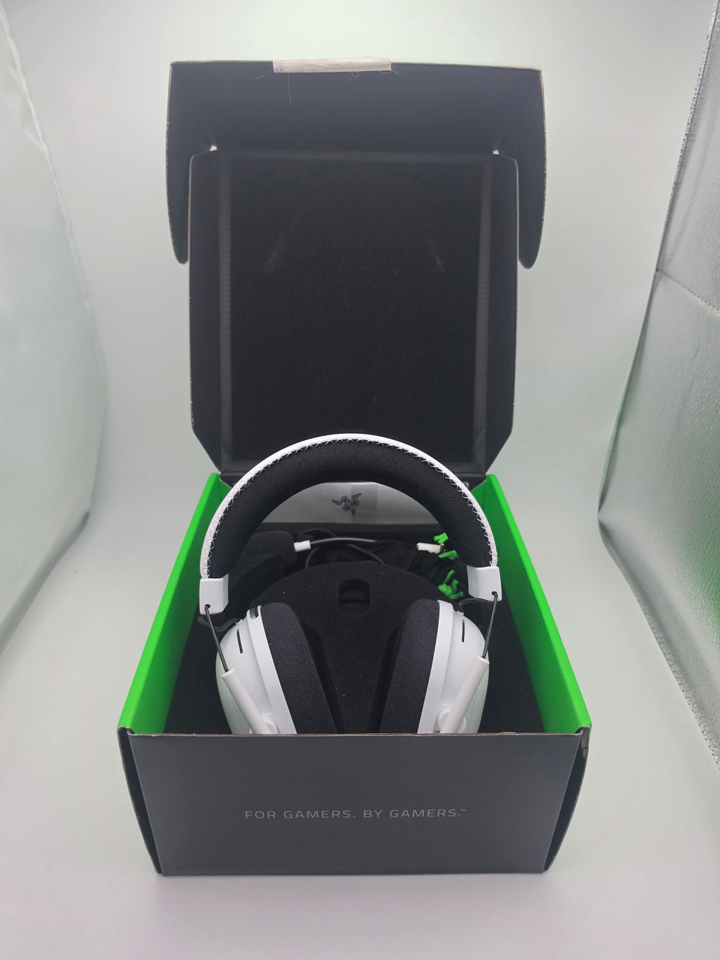Razer Blackshark V2 Pro Wireless ESports Headset, White, Grade A