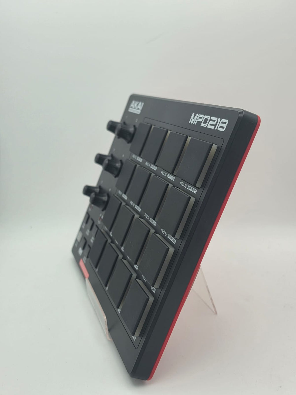 Akai Professional MPD218, Grade B