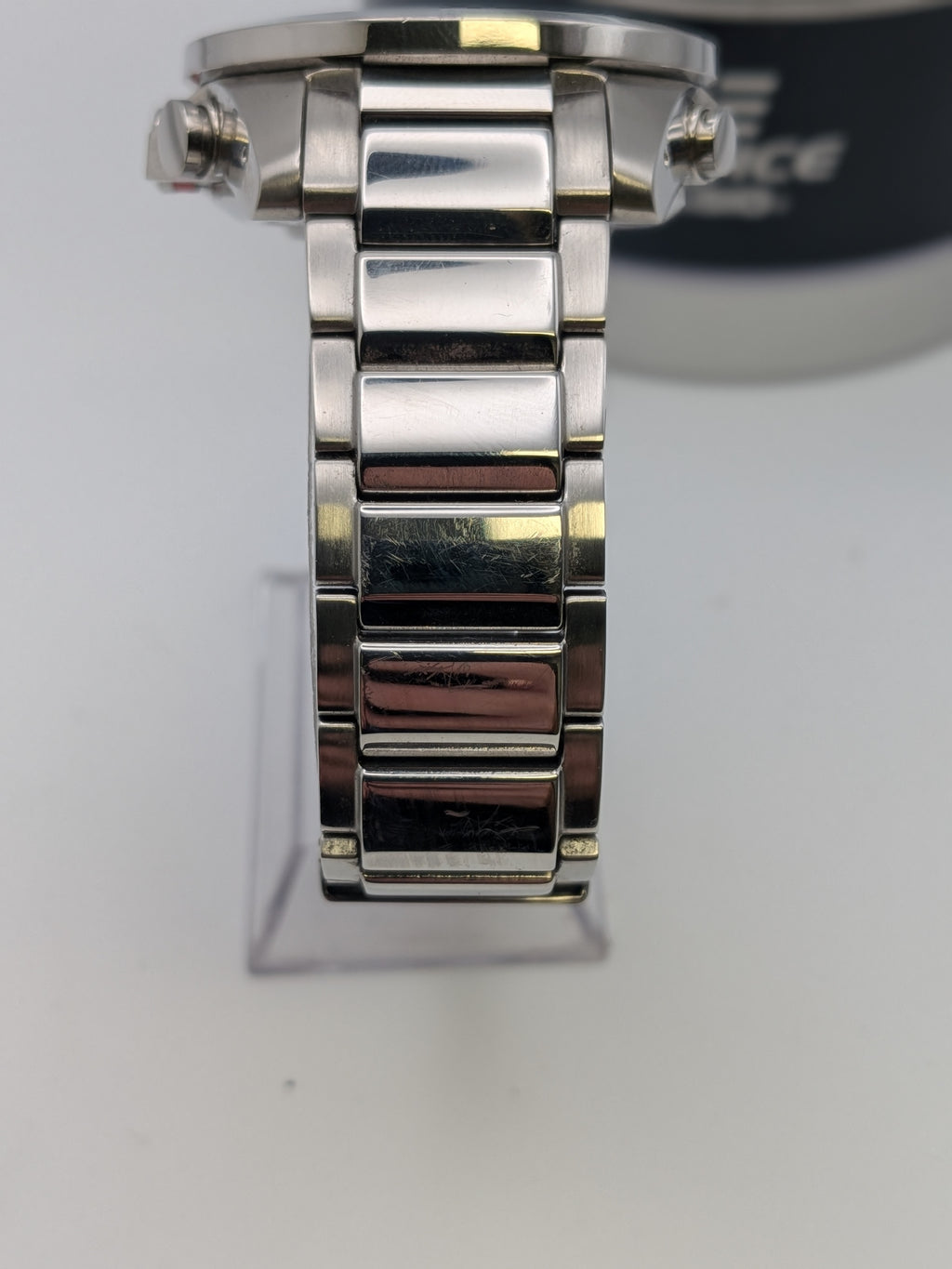 Casio Ediface Bluetooth and Solar ECB-500D-1AER Mens Watch Grade B