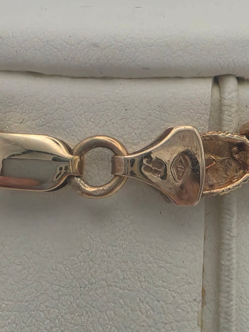 14CT Gold Chevron Link Bracelet, 8" 9.67G