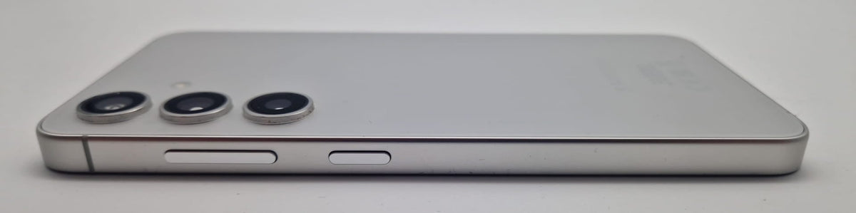 Samsung Galaxy S24 128GB Silver, Grade A