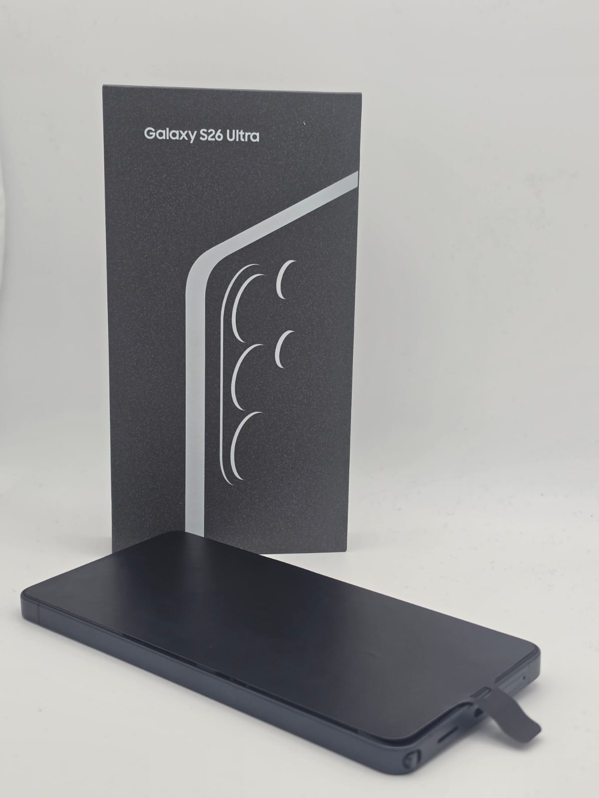 Samsung Galaxy S26 Ultra 256GB, Black, Grade A