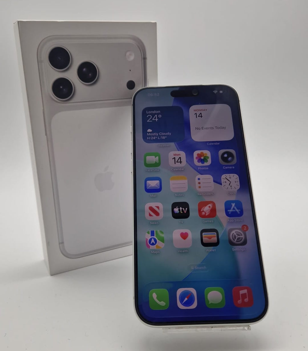 Apple iPhone 17 Pro Max 256GB Silver , Grade B
