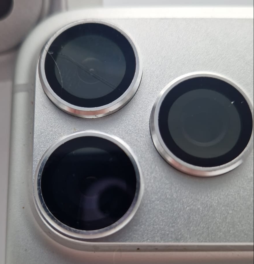 Apple iPhone 17 Pro Max 256GB Silver , Grade B
